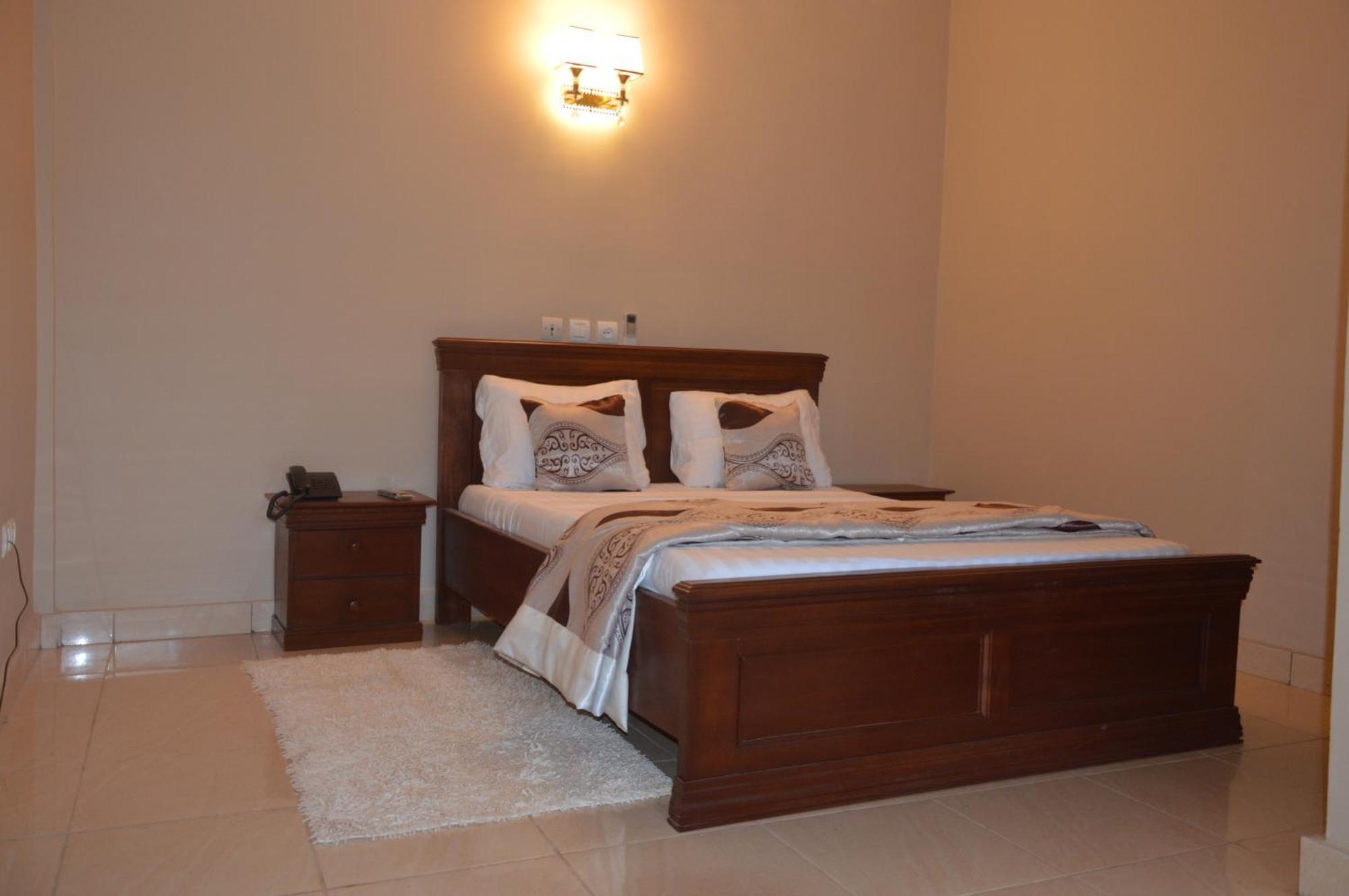 Nikita Hotel Yaoundé 外观 照片