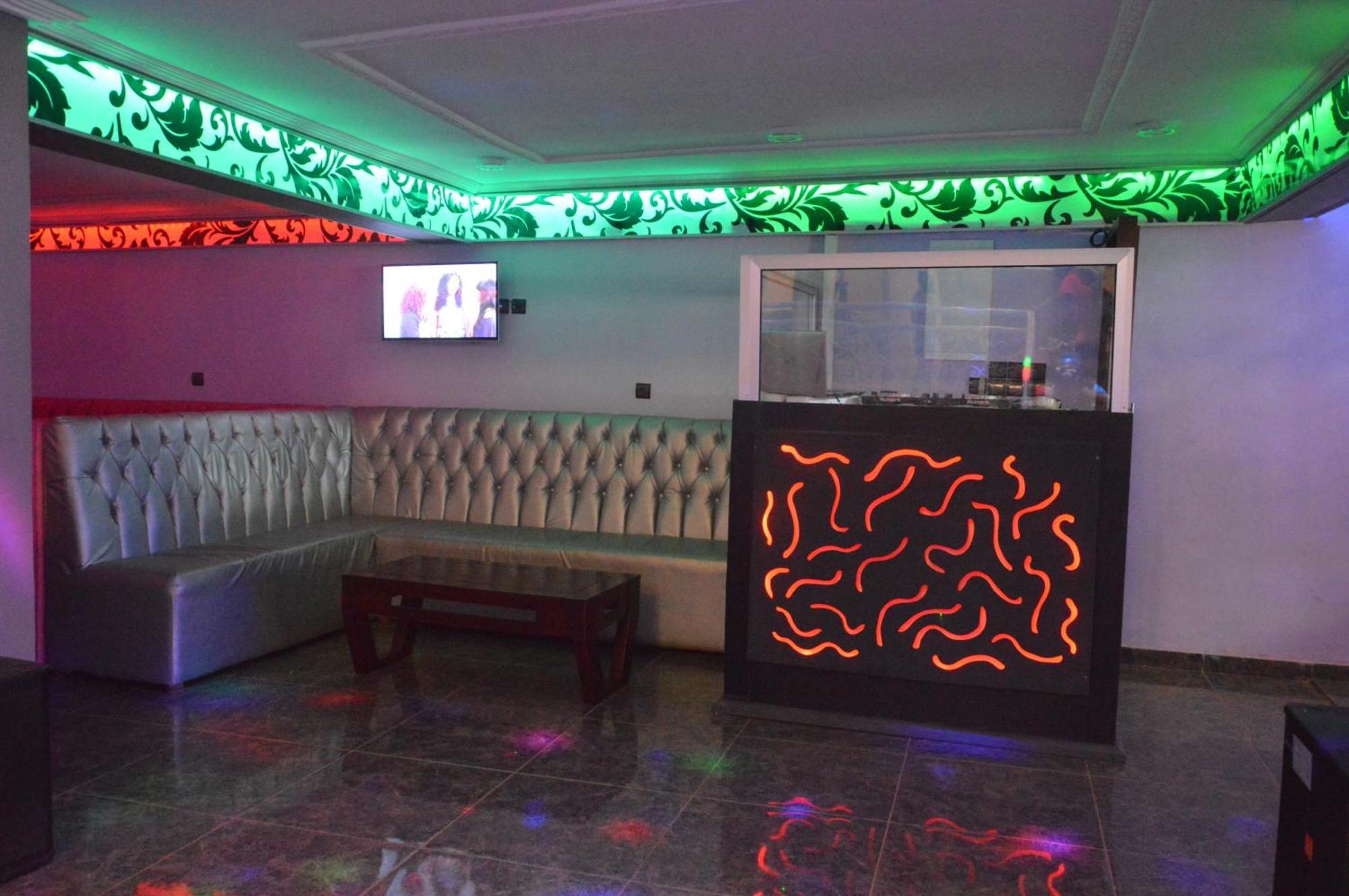 Nikita Hotel Yaoundé 外观 照片